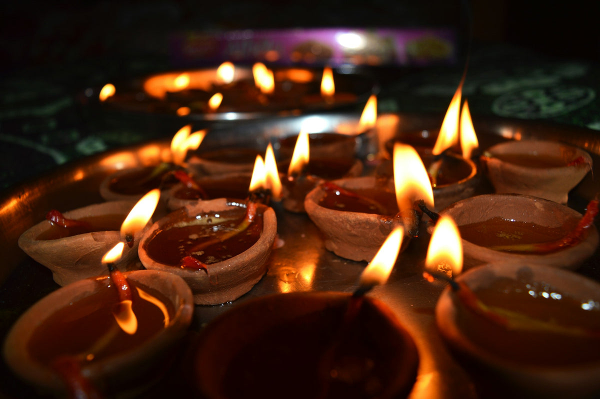 Gifts that <em>glow</em> with love